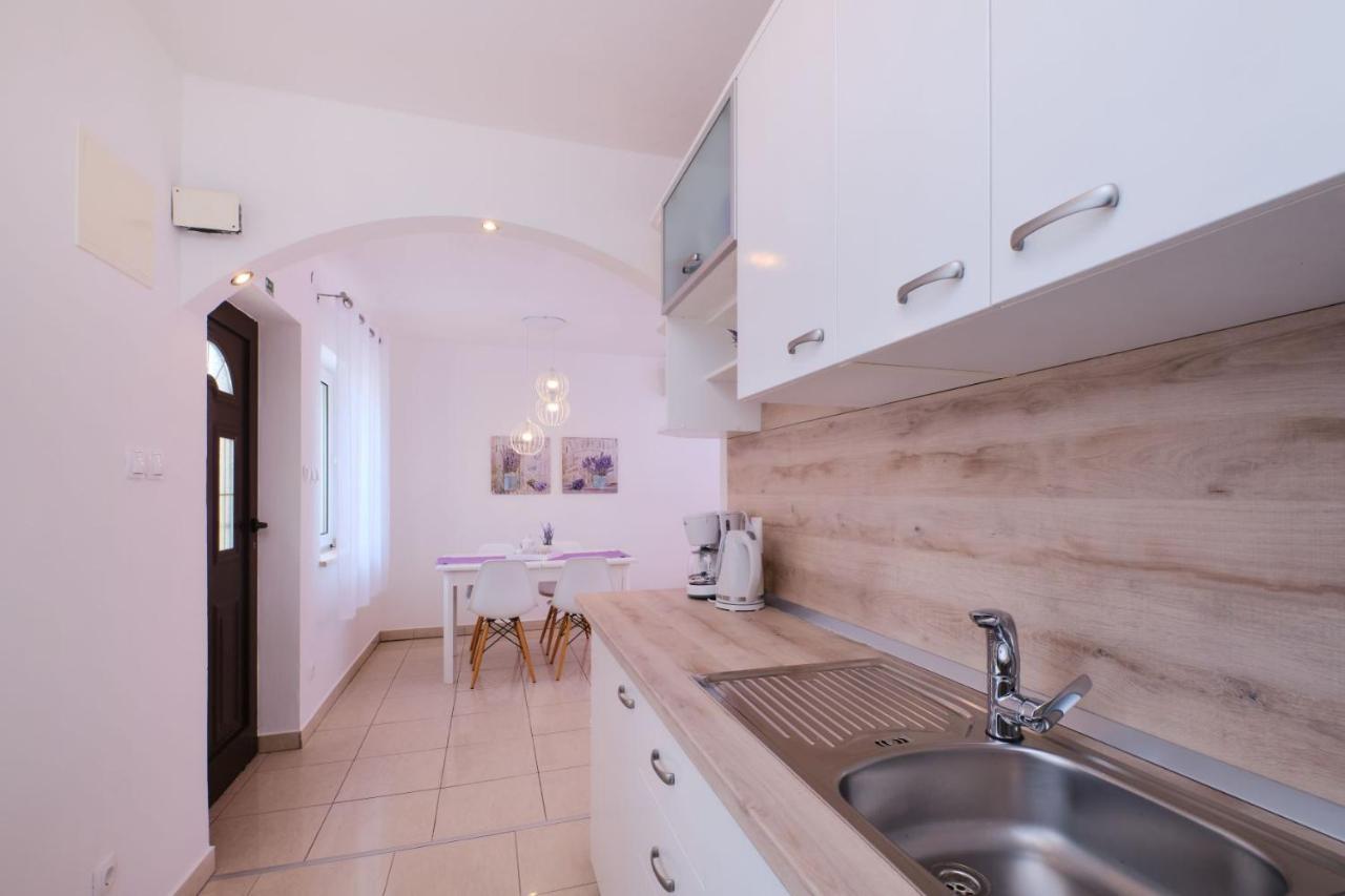 Apartmani Tanja Martinscica  Bagian luar foto
