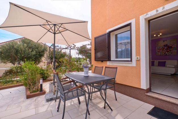 Apartmani Tanja Martinscica  Bagian luar foto